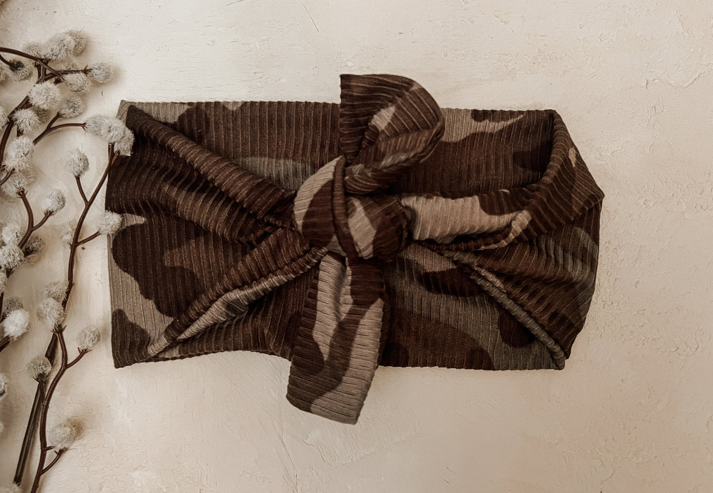 camo ribbed wander bow