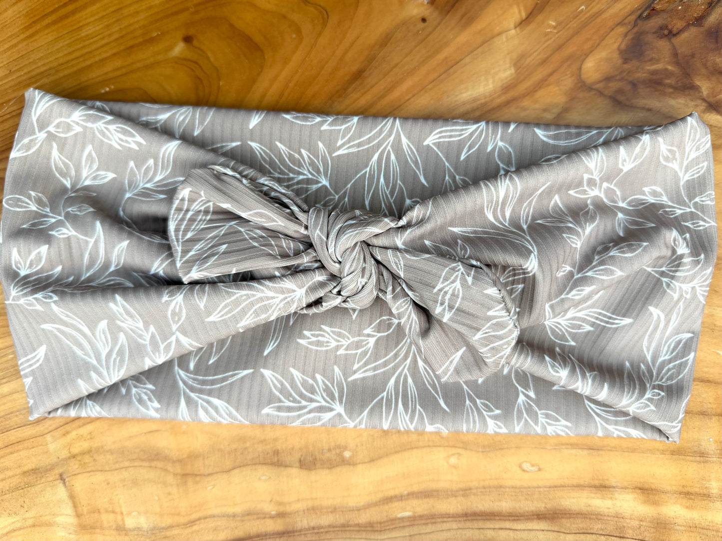 Taupe foliage
