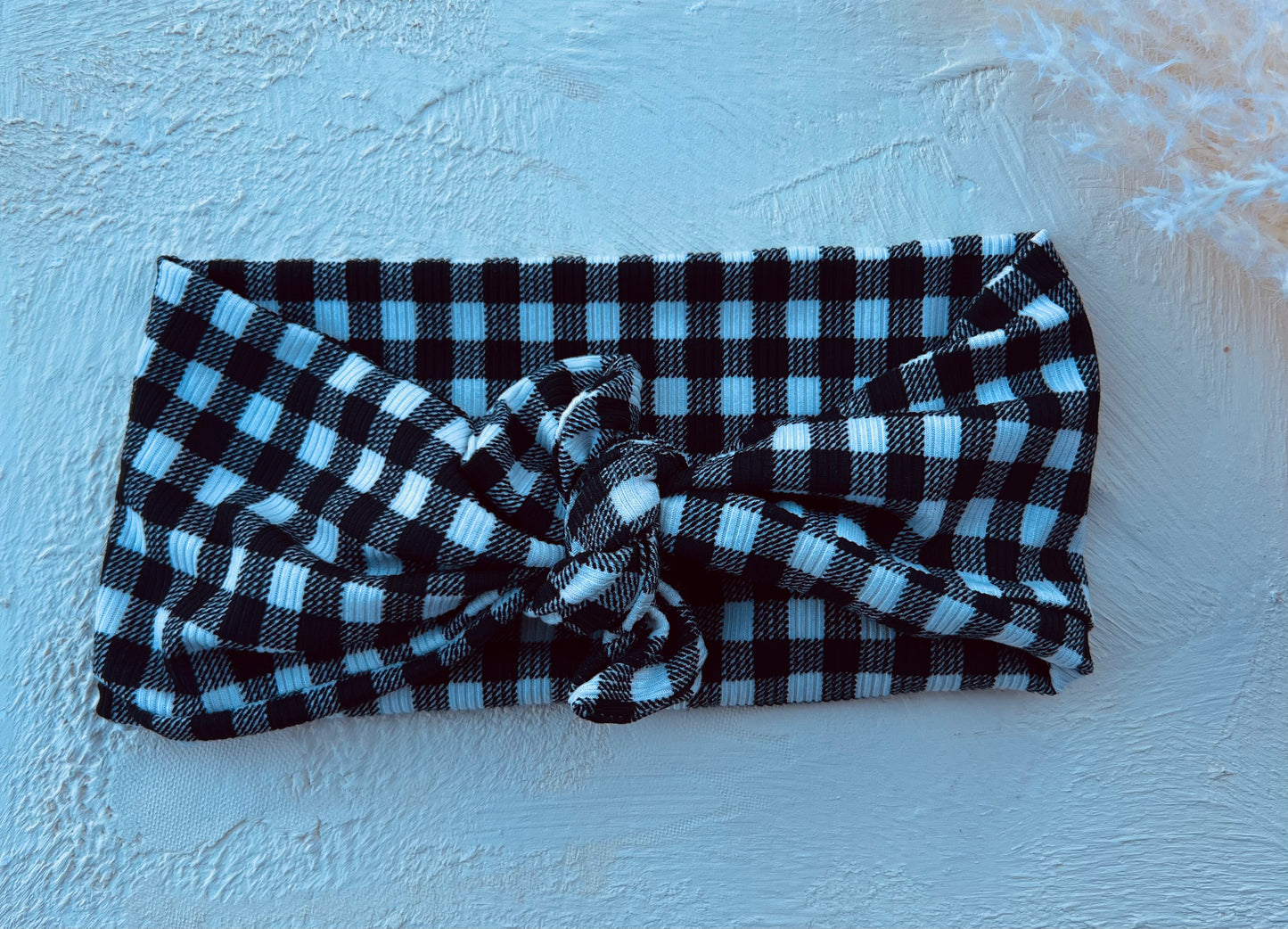 White + black gingham Wander Bow
