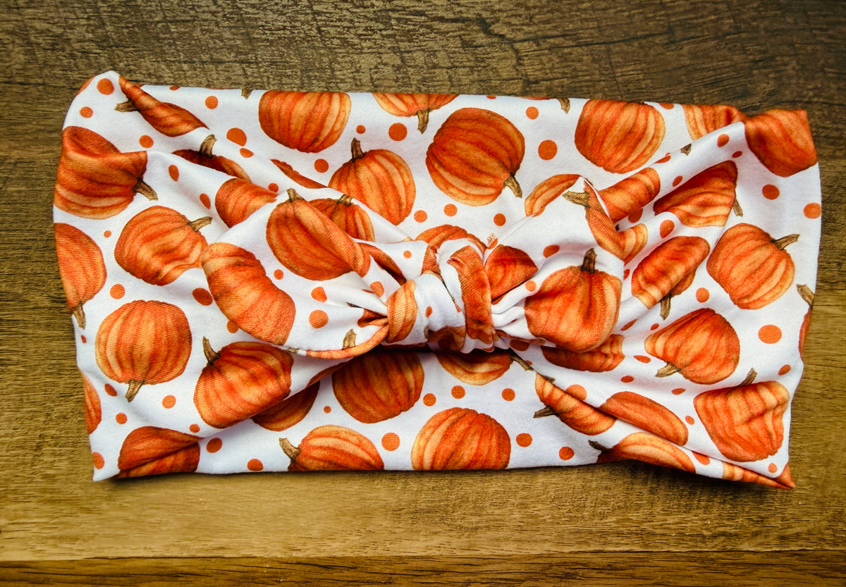 Pumpkin + polka dot