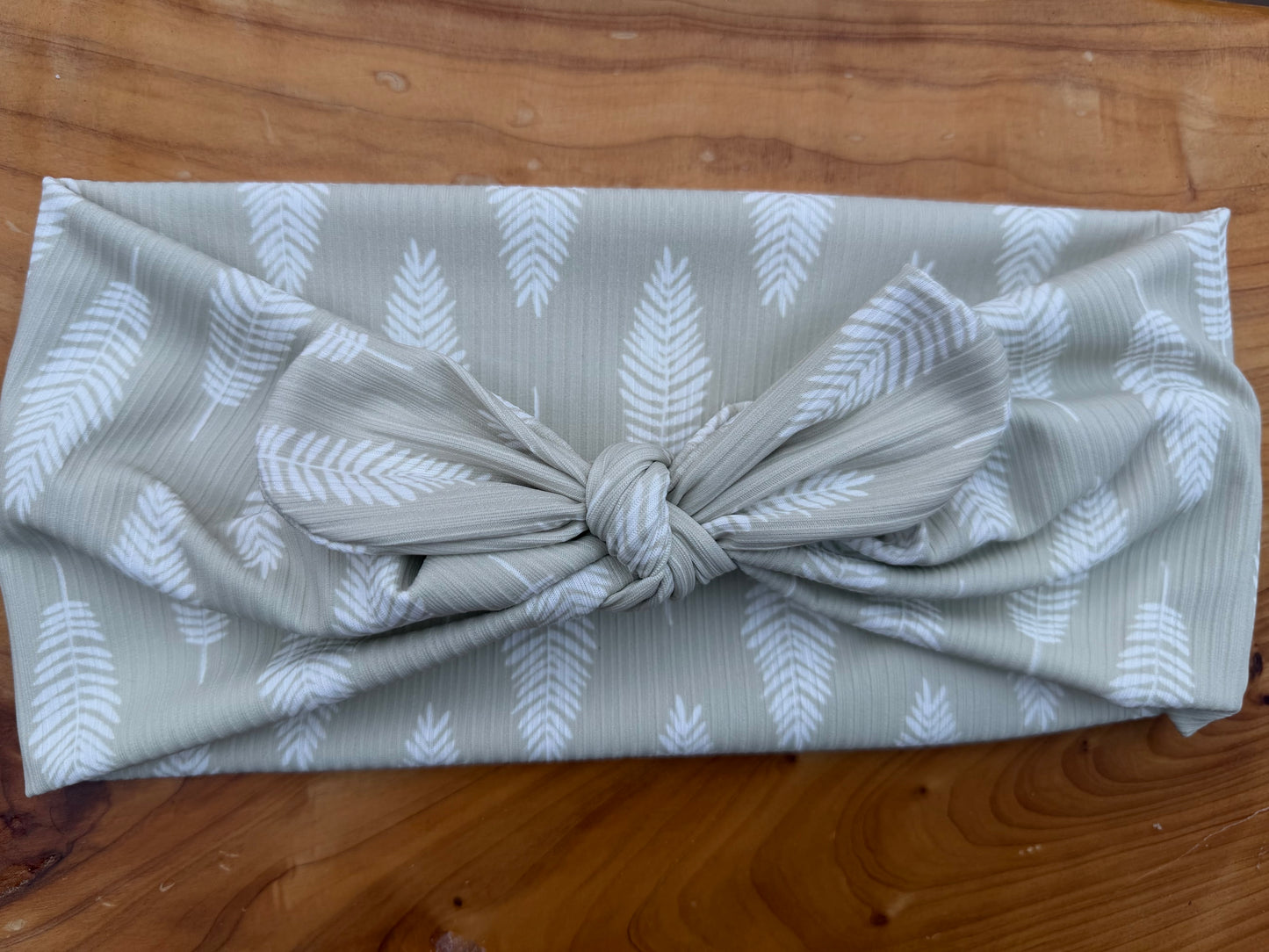 Light sage fern