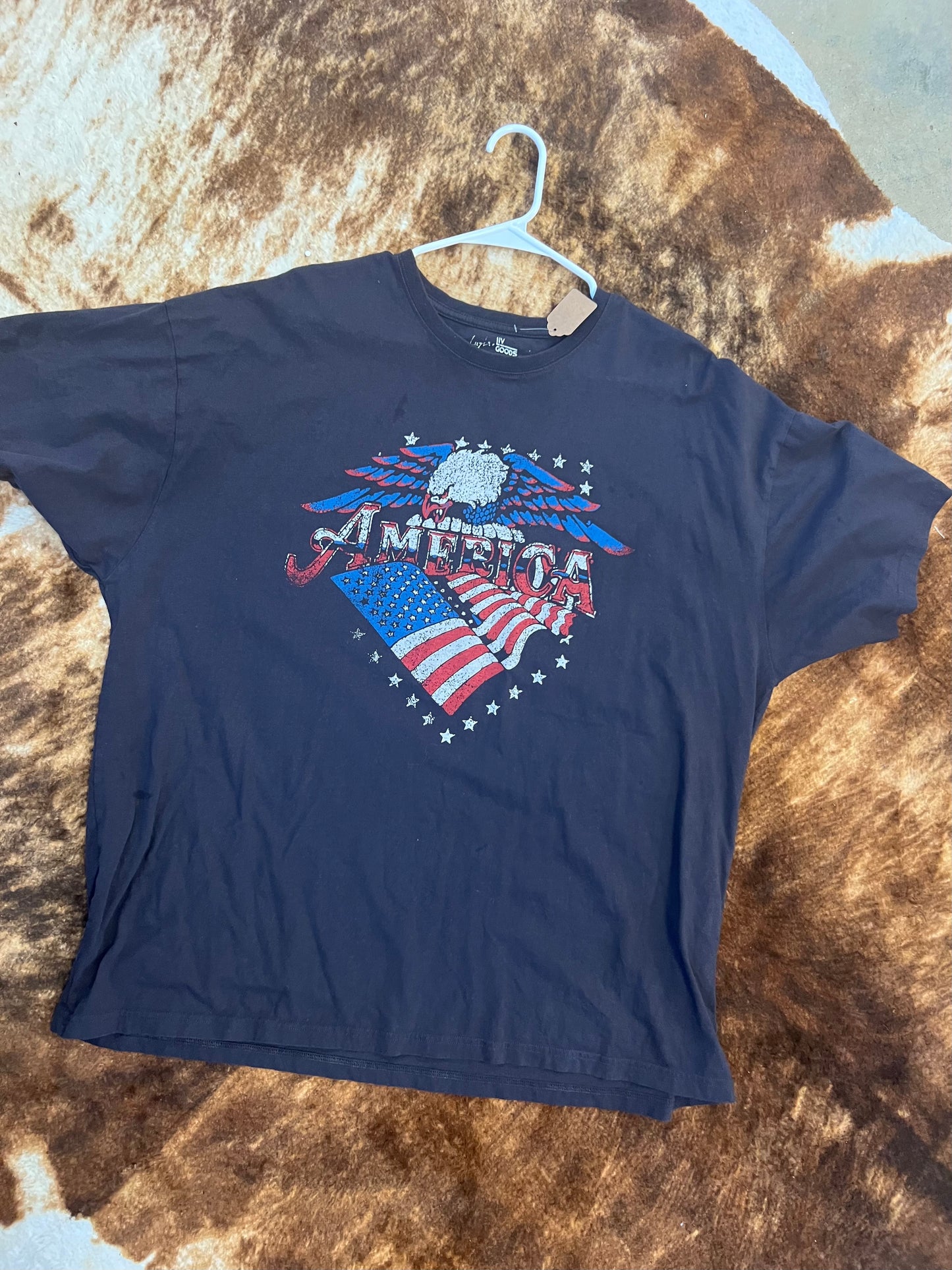 One size American tee