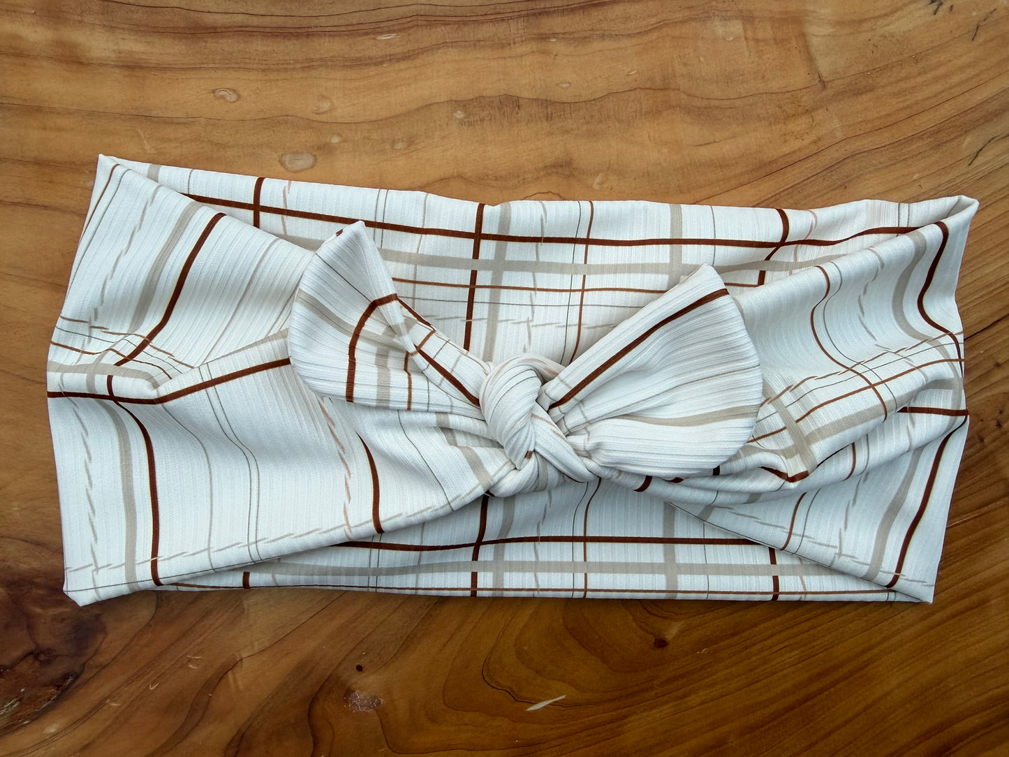 Taupe + cream plaid