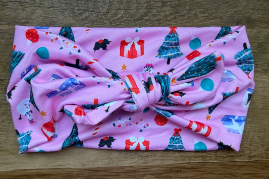 Pink w Christmas + presents trees