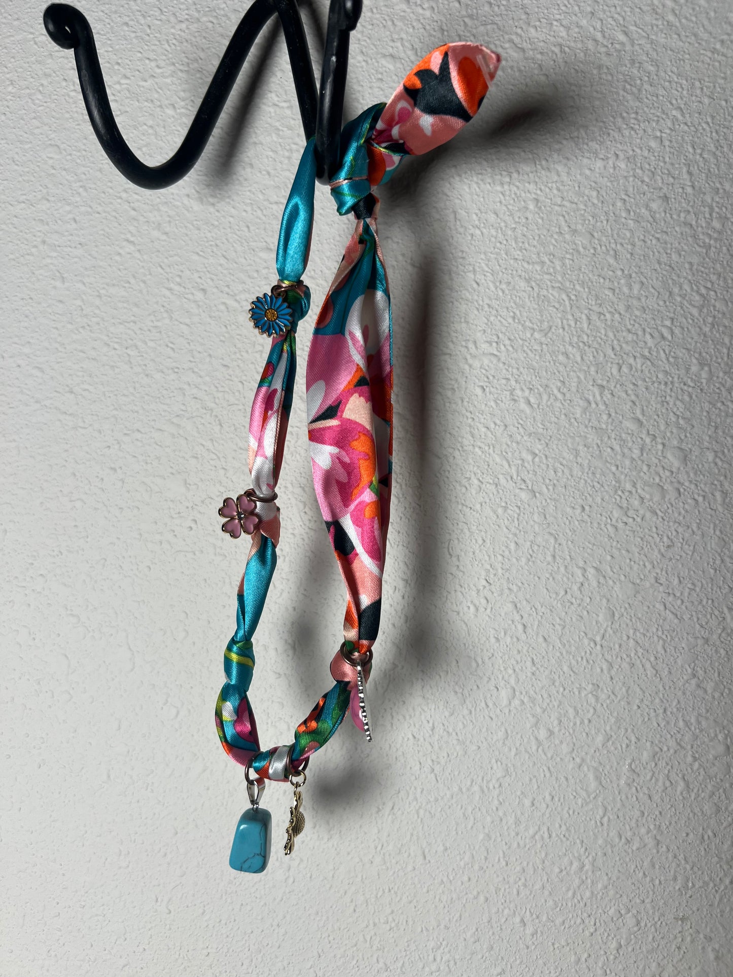 Single scarf charm necklace