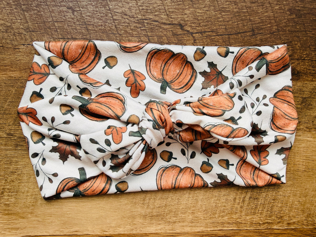 Vintage Acorn + pumpkin
