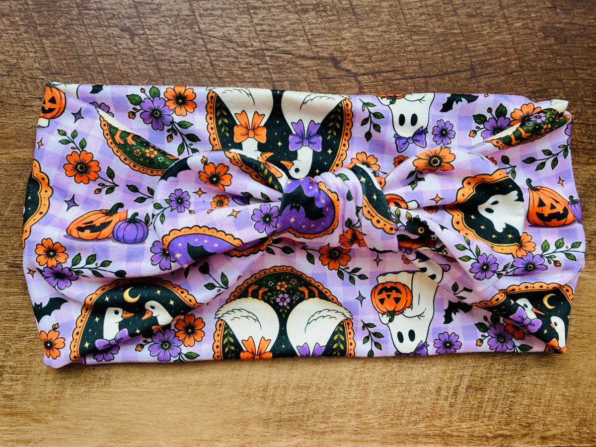 Purple Halloween ghost goose